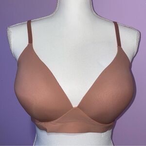 Danskin Intimates Nude Tee Shirt Bra Women Plus Size 38C Wireless Lightly Padded